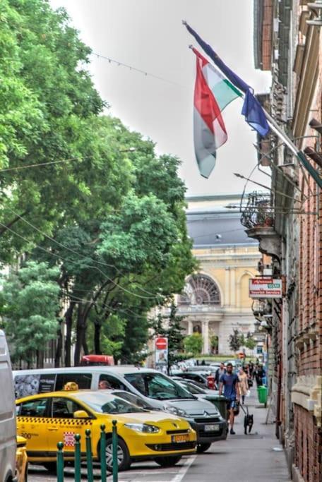 Apartamento Nefelejcs Near The Keleti Railway Station Budapest Exterior foto