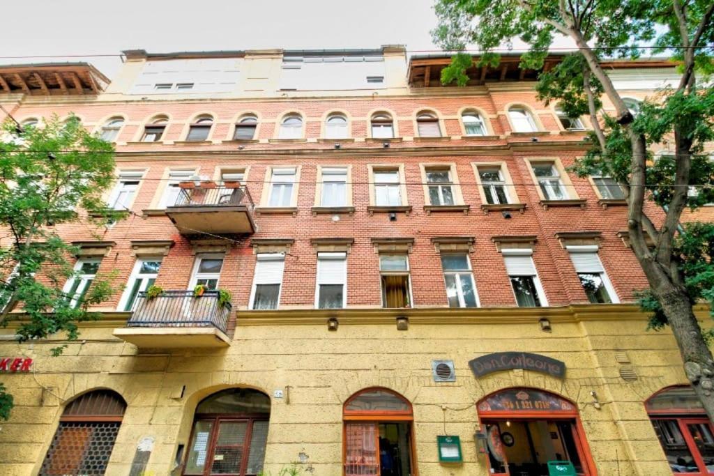 Apartamento Nefelejcs Near The Keleti Railway Station Budapest Exterior foto