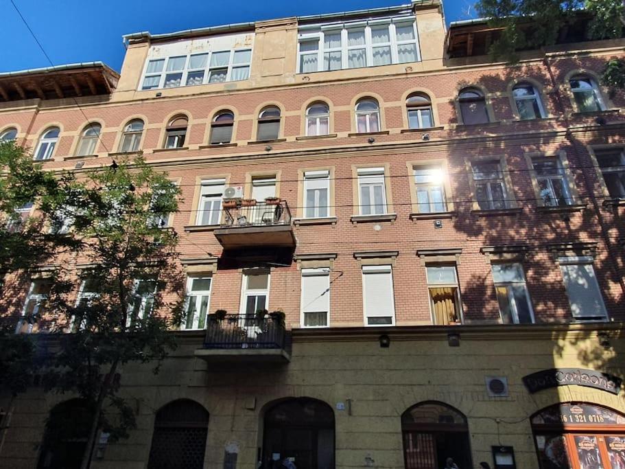 Apartamento Nefelejcs Near The Keleti Railway Station Budapest Exterior foto